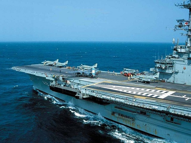 At the request of the Brazilian Navy, DCNS performed a ship check on the forward catapult of the aircraft carrier São Paulo. The steam catapult, which already performed over 5000 launches, is a key element for the aircraft carrier capability. The goal of this intervention was to perform diagnostics and trials for the Brazilian Navy to restore the catapult’s potential.