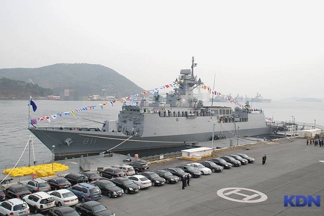 Republic of Korea Navy commissioned on 17 January 2013 the first of its next next generation FFX I class Frigate. The ship was by Hyundai Heavy Industry and is expected to replace the aging fleet of Pohang class corvettes and Ulsan class frigates, and take over multi-role operations such as coast patrol or anti-submarine warfare.
