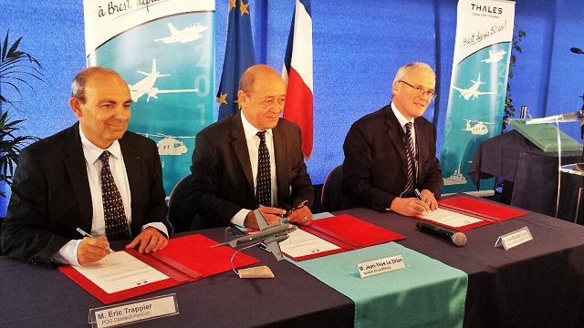 Dassault Aviation and Thales welcome the award by the French Ministry of Defence of the contract to modernise the French Navy’s fleet of Atlantique 2 (ATL2) maritime patrol aircraft. Defence Minister Jean-Yves Le Drian signed the contract at a ceremony to celebrate the 50th anniversary of the Thales facility in Brest (French Brittany), in the presence of Laurent Collet-Billon (DGA), Eric Trappier (Dassault Aviation), Jean-Bernard Lévy (Thales), Patrick Boissier (DCNS) and Patrick Dufour (SIAé). 