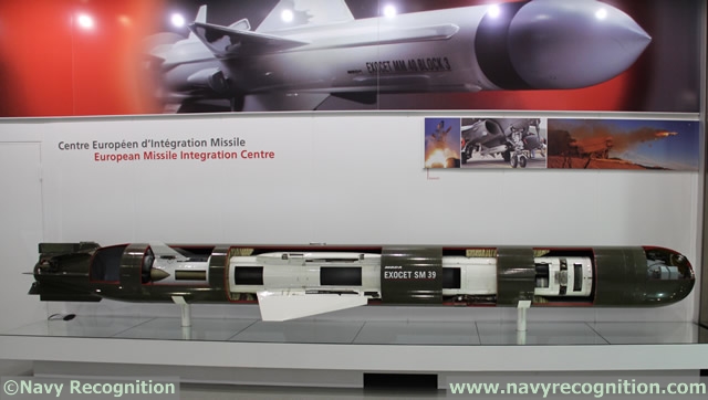 At the entrance of the MBDA facility, several missile systems (not scale models!) are on display, including this SM39 anti-ship missile inside its "VSM" (submarine launched version of the Exocet that fits inside a torpedo for the underwater phase). Complex lessons learned while developing the SM39 were very valuable to MBDA when developing the NCM