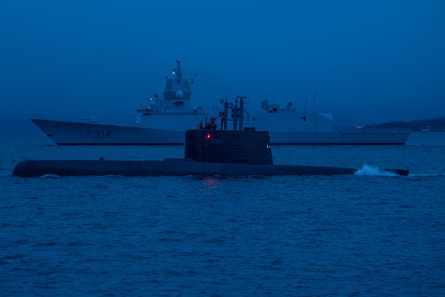 NATO’s Submarine Warfare Exercise DYNAMIC MONGOOSE 2014 (DMON 14) begun February 14th 2014 off the coast of Norway, with ships, submarines, and aircraft and personnel from eight Allied nations converging on the Norwegian Sea for anti-submarine and anti-surface warfare training.