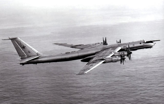 Naval aircraft of Russia’s Pacific Fleet have practiced searching for a simulated enemy’s submarine in the Sea of Japan during anti-submarine defense drills, Russian Eastern Military District spokesman Roman Martov said on Thursday. "Ilyushin Il-38 [NATO reporting name: May], Il-38N and Tupolev Tu-142MZ [Bear-F Mod 4] anti-submarine aircraft are accomplishing various flight tasks both in the daytime and at night," Martov said. 