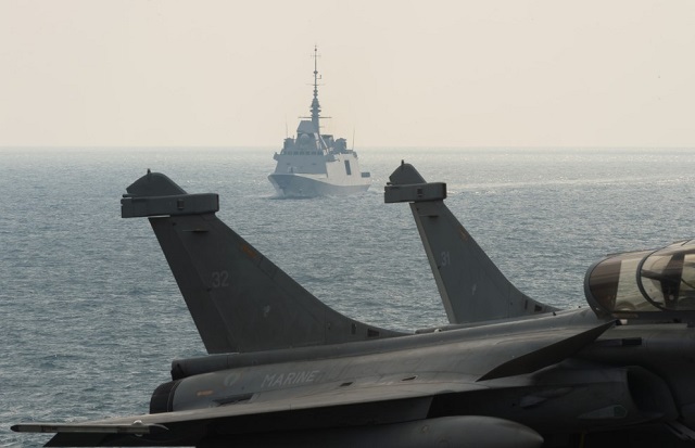 The French Navy (Marine Nationale) released pictures showing the brand new Aquitaine class FREMM Frigate Provence sailing alongside USS Harry S. Truman (CVN 75) and the Charles de Gaulle in the Persian Gulf. Following a short port-of-call in Djibouti, the Provence frigate integrated the Truman Carrier Strike Group (CSG) (Task Force 58) on December 23rd, and crossed the Ormuz strait to enter the Gulf region on December 26th.