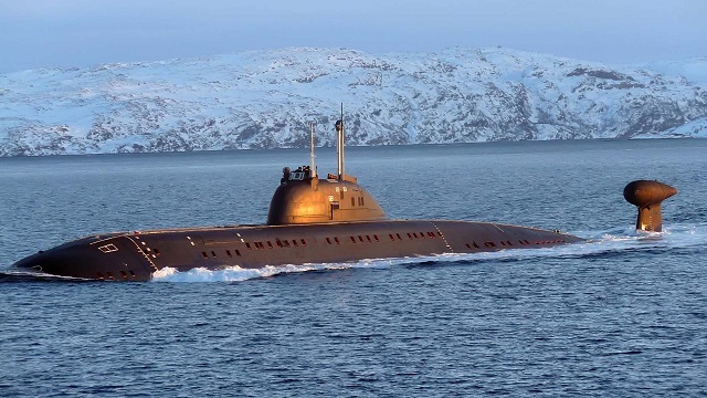 Russian Navy Victor III-class SSN Obninsk Practices Torpedo Attack in Drills 