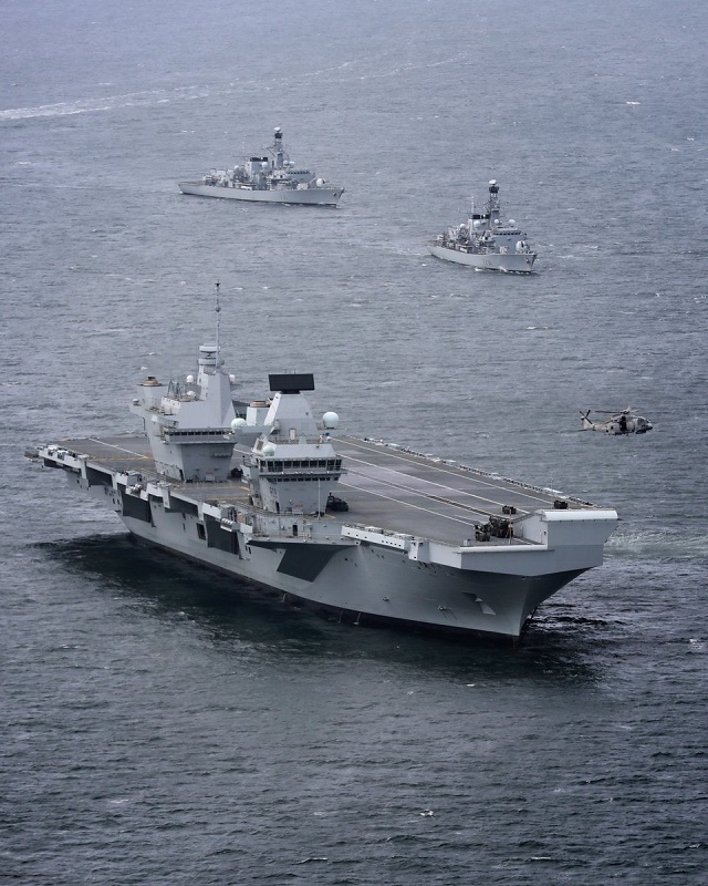 Royal Navy Frigates HMS Queen Elizabeth 1