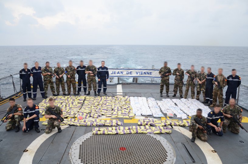 French Navy Frigate Jean de Vienne Seize Drugs in Support of CTF 150 1