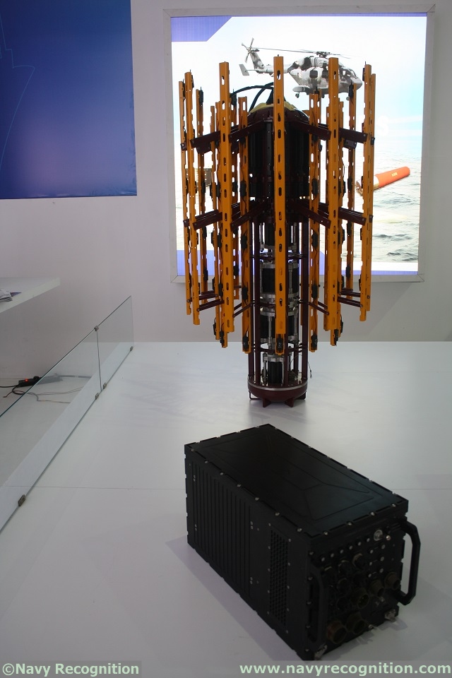 At DEFEXPO 2014, the Indian Defence Research & Development Organisation (DRDO) presents its Low Frequency Dunking Sonar (LFDS) developped for the Indian Navy's ASW helicopters.