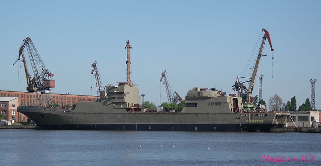 The Yantar shipyard in the Russia’s western-most region, Kaliningrad, said Tuesday that the delivery of a new large landing ship to the Russian navy had been delayed until 2015. “The mooring trials are expected to begin in August-September of 2014, while the delivery of the ship to the navy is planned for 2015,” said Yantar spokesman Sergei Mikhailov. 