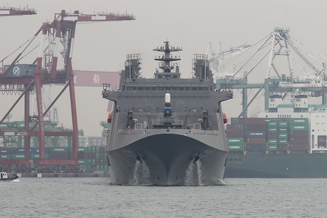 Republic of China (Taiwan) Navy christened a locally made fast combat support ship in Kaohsiung, with the aim of putting the vessel into service by the end of the year, according to the Ministry of National Defense.