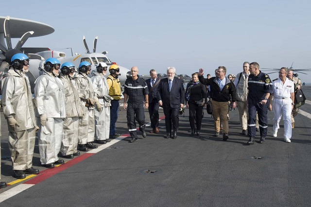 US Defense Secretary Ash Carter spoke with French Defense Minister Jean-Yves Le Drian yesterday before visiting the French nuclear-powered aircraft carrier Charles de Gaulle for the first time. The flagship of the French Navy is now stationed in the Persian Gulf and launching strikes against the Islamic State in Iraq and the Levant.