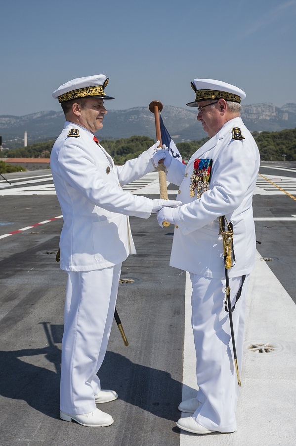 Admiral Christophe Prazuck was appointed as the new Marine Nationale's Chief of Navy (CEMM for chef d’état-major de la marine - chief of staff of the navy) during a ceremony wich took place on July 12, 2016 aboard aircraft carrier Charles de Gaulle. Admiral Prazuck succeeds to Admiral Rogel who held this position for the past 5 years and has launched a major transformation of the French Navy with the plan "Horizon Marine 2025".