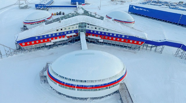 Russian Defense Ministry goes public with Arctic Shamrock base on Alexandra Land