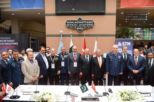 IDEF 2017: Turkey Signed LOI with Pakistan for the Procurement of 4 Corvettes