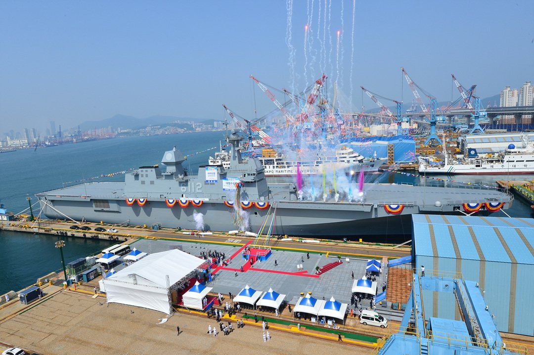 South Koreas HHIC Launched V 22 Capable LPH Marado for ROK Navy 1
