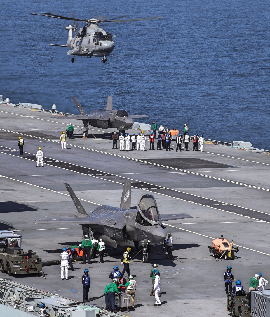 F 35B Fighters Land on HMS Queen Elizabeth for the First Time 2 Fotor